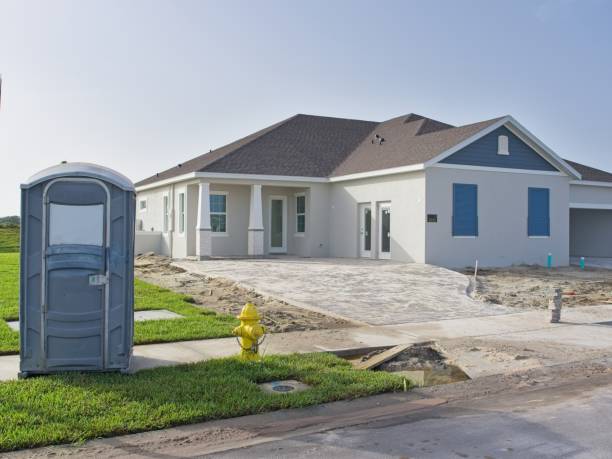 Best Luxury portable toilet rental  in Avilla, IN